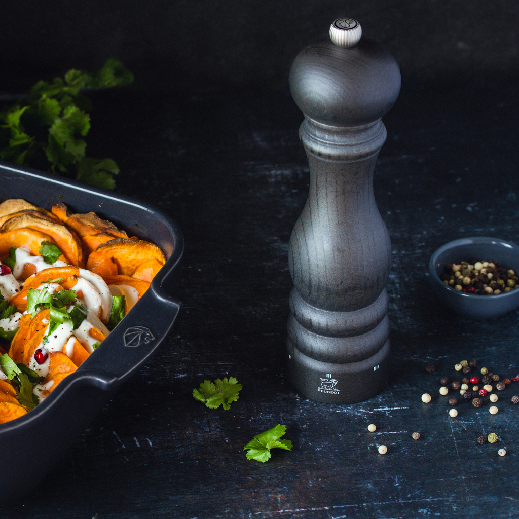 Peugeot Canada Paris Salt Mill 22cm in Graphite - Clementine Boutique Toronto