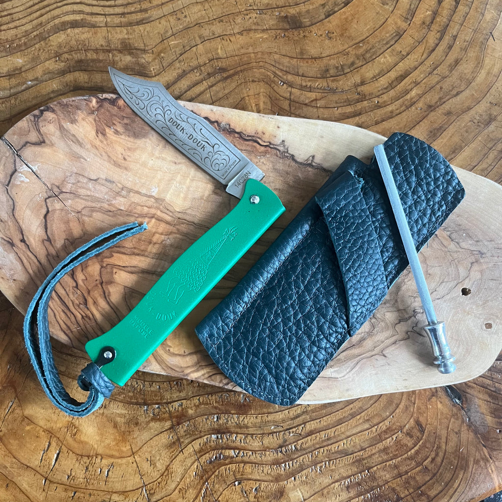 Douk-Douk Pocket Knife Set with sharpening steel and leather sleeve