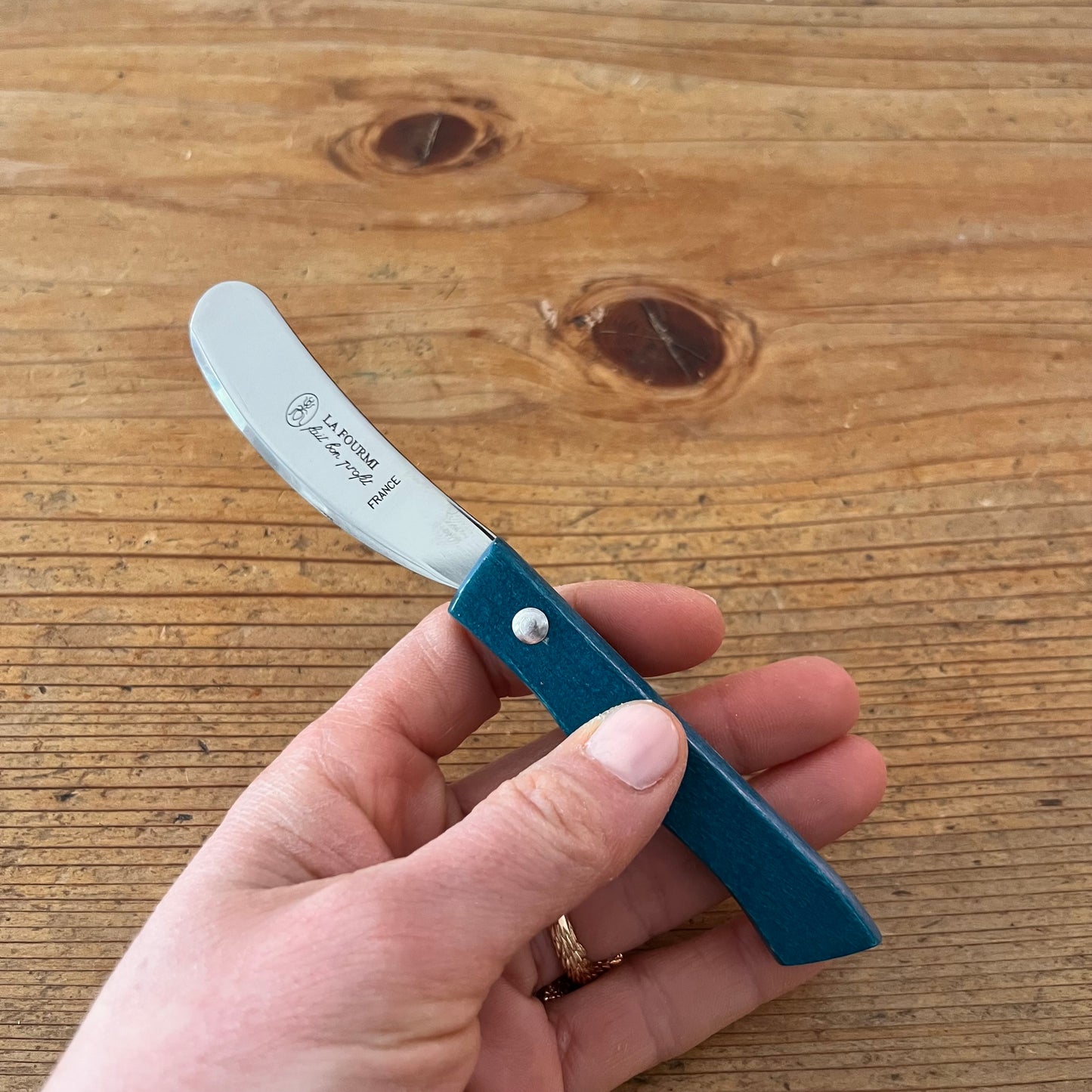 Butter knife, beechwood blue handle