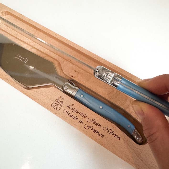 Laguiole Bee emblem made in Thiers, France with blue handle. Clementine Boutique Made in France