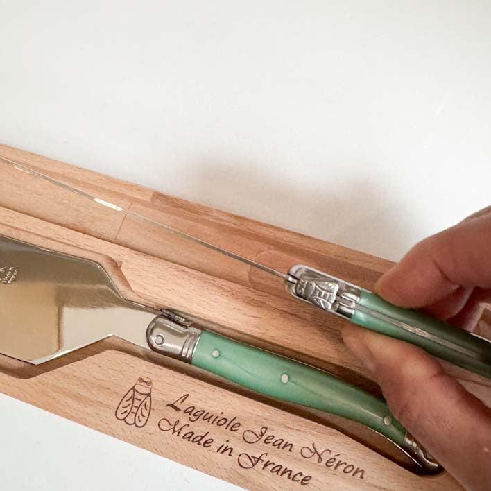 Laguiole Cake Slicer and Bread Knife Set, Pastel Green Handles with bee detail