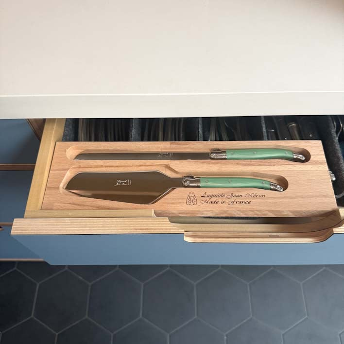 Laguiole Cake slicer and bread knife Set - Pastel Green