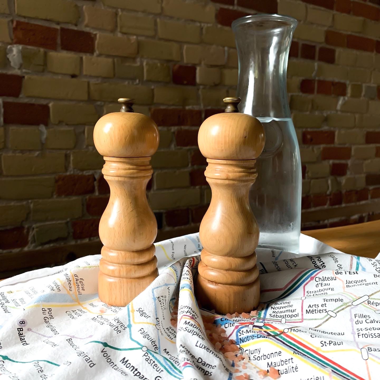 Peugeot Canada Paris Salt and Pepper Mills -Natural - 18cm made in France