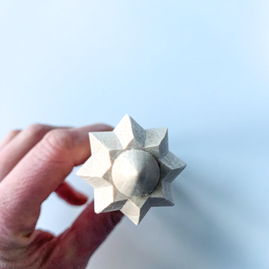 Citrus Press Juicer in Wood Made in France Clementine Boutique