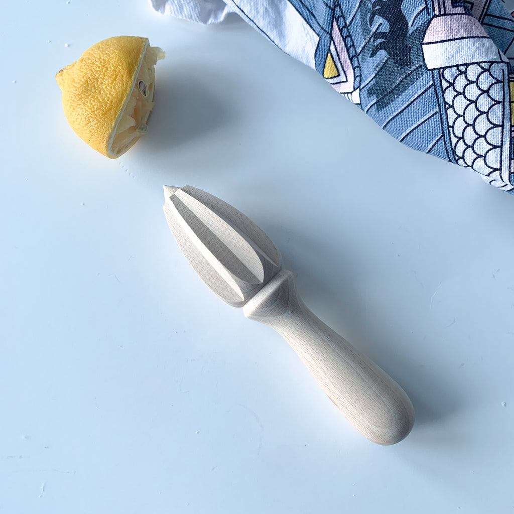 Citrus Press Juicer in Wood Made in France Clementine Boutique